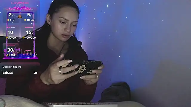 holy juli online show from February 2025 06:29:01 AM