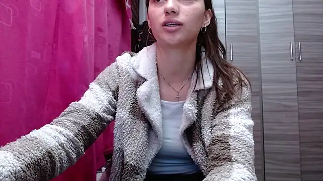 holy juli online show from March 2026 07:15:01 AM