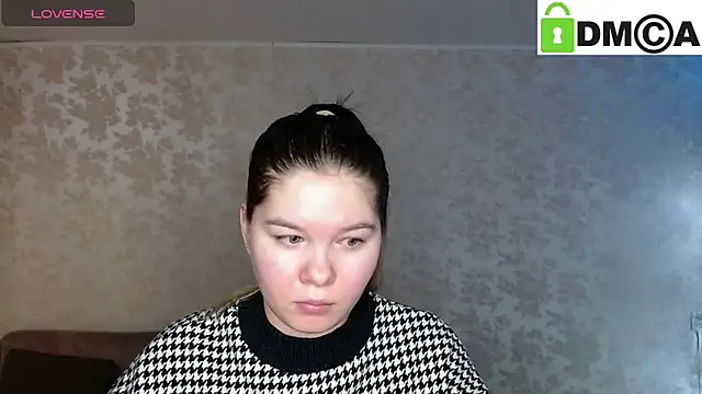 Snapshot of holy_michela chatting on December 2024 02:58:01 AM holy michela online show from December 2024 02:58:01 AM