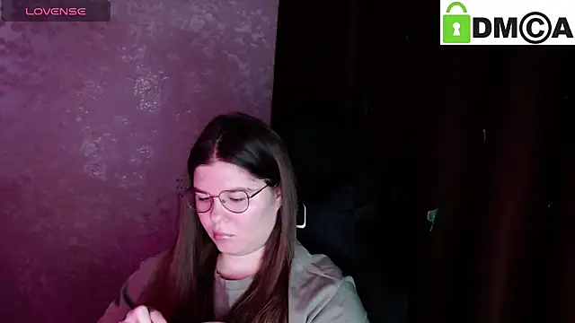 Snapshot of holy_michela chatting on November 2025 03:49:01 AM holy michela online show from November 2025 03:49:01 AM