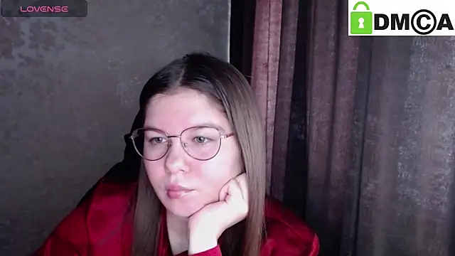 Snapshot of holy_michela chatting on February 2026 05:03:01 AM holy michela online show from February 2026 05:03:01 AM