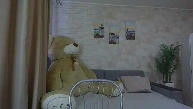 Anika bloom online show from September 2025 06:52:02 AM