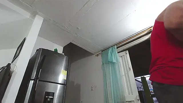 Snapshot of King_russo chatting on February 2025 10:33:01 PM King russo online show from February 2025 10:33:01 PM