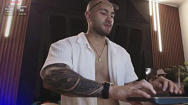 JeanColleman online show from March 2026 11:33:01 PM