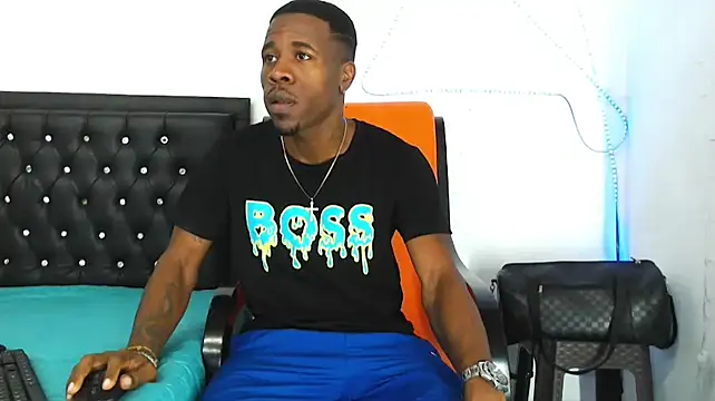 Snapshot of Damian_hart_24CM chatting on October 2025 10:23:02 AM Damian hart 24CM online show from October 2025 10:23:02 AM