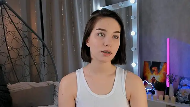 Tate Angel online show from November 2025 07:13:02 PM