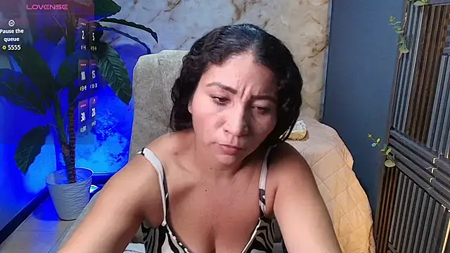 jennaa milf  online show from June 2026 07:15:01 PM