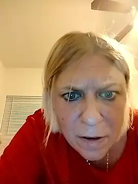 Snapshot of Playmate86 chatting on December 2024 12:02:01 AM Playmate86 online show from December 2024 12:02:01 AM