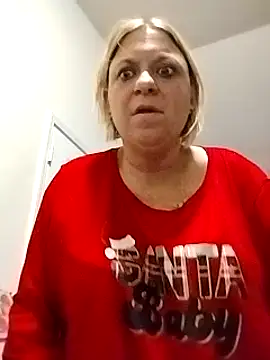 Snapshot of Playmate86 chatting on December 2024 07:10:01 AM Playmate86 online show from December 2024 07:10:01 AM