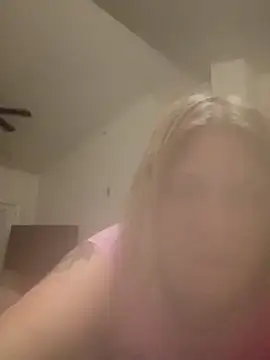 Playmate86 online show from April 2026 06:28:02 AM