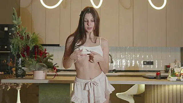 whisper of love online show from December 2025 02:29:01 AM