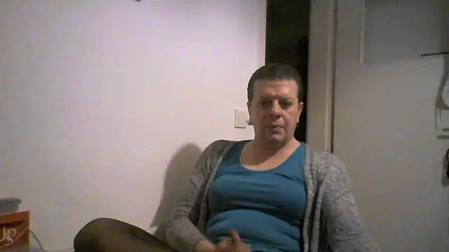 Snapshot of Peternylon1978 chatting on December 2024 09:48:01 PM Peternylon1978 online show from December 2024 09:48:01 PM