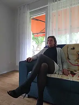 Snapshot of Peternylon1978 chatting on June 2026 11:45:02 AM Peternylon1978 online show from June 2026 11:45:02 AM
