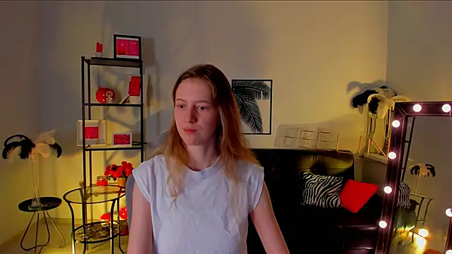 Sharon Evansi online show from March 2025 11:23:01 AM