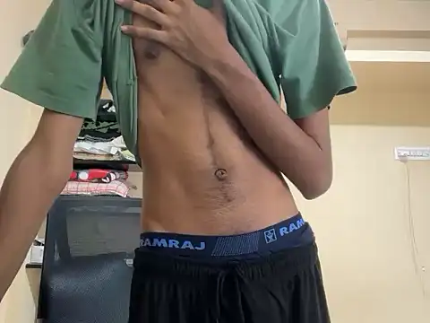 Snapshot of Luffyslim chatting on September 2025 08:47:01 AM Luffyslim online show from September 2025 08:47:01 AM