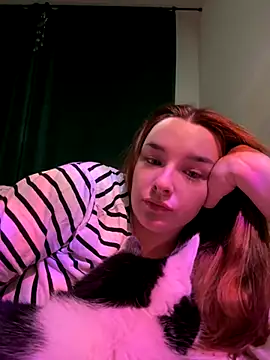 CookyDaisy online show from December 2024 10:21:01 PM