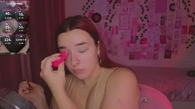 CookyDaisy online show from October 2025 06:39:02 PM