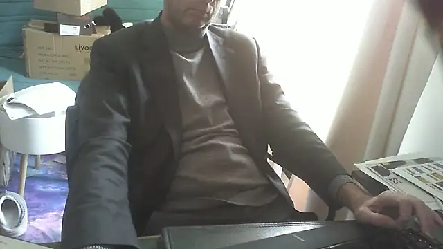 shyfrenchcock1 online show from February 2026 02:34:01 PM