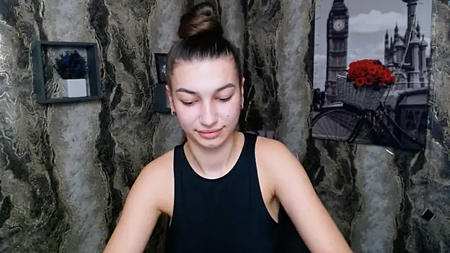 KarolinaRosse  online show from February 2025 01:19:02 PM