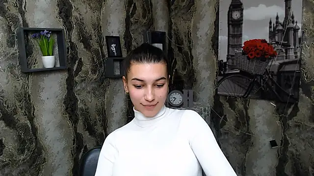 KarolinaRosse  online show from February 2025 01:00:02 PM