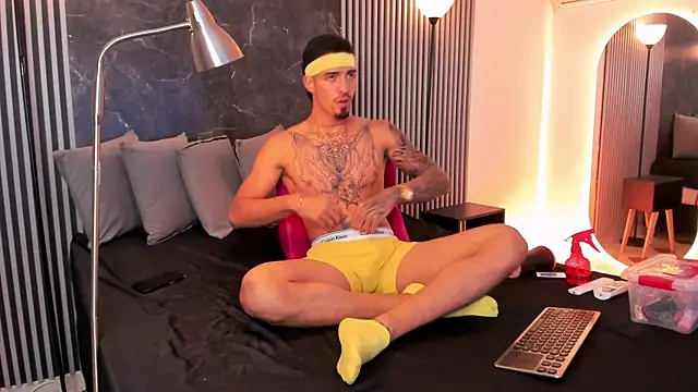 Duriel  online show from March 2025 12:33:02 PM