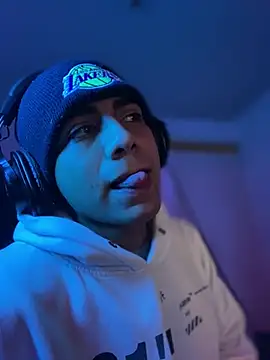 Snapshot of SkinnyHot444 chatting on December 2024 08:10:02 PM SkinnyHot444 online show from December 2024 08:10:02 PM