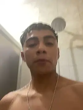 Snapshot of SkinnyHot444 chatting on December 2024 08:34:02 PM SkinnyHot444 online show from December 2024 08:34:02 PM