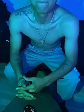 Snapshot of SkinnyHot444 chatting on March 2025 01:07:02 PM SkinnyHot444 online show from March 2025 01:07:02 PM