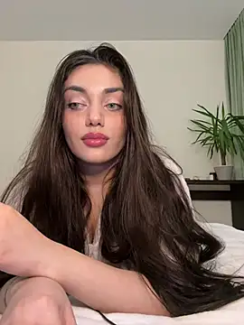 Snapshot of Sweet_Khalifa_ chatting on February 2025 03:37:02 PM Sweet Khalifa online show from February 2025 03:37:02 PM