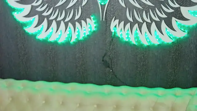 Snapshot of anemarieejolie chatting on February 2025 09:15:02 PM anemarieejolie online show from February 2025 09:15:02 PM