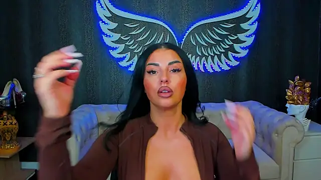 Snapshot of anemarieejolie chatting on October 2025 04:40:02 PM anemarieejolie online show from October 2025 04:40:02 PM