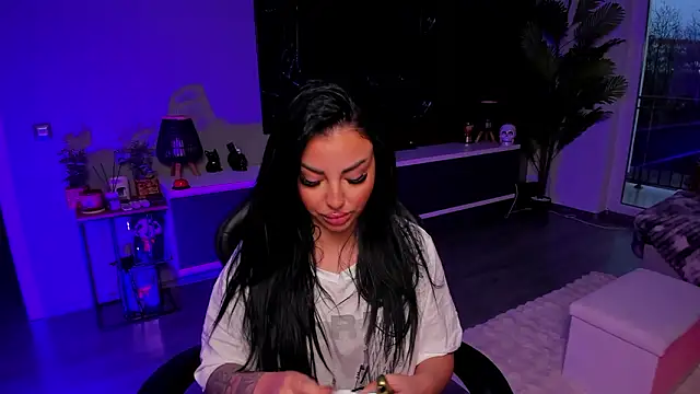 anemarieejolie online show from March 2026 04:19:01 PM