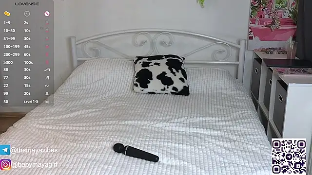 Maya Rave online show from September 2025 03:51:01 AM