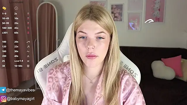 Maya Rave online show from November 2025 03:39:02 AM