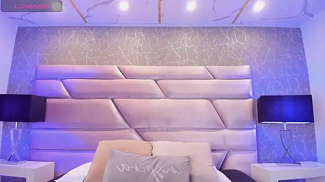 ChloeTayylor  online show from February 2025 08:48:02 PM