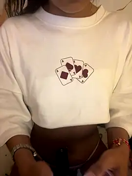 bonnie 18x online show from December 2025 11:03:02 AM