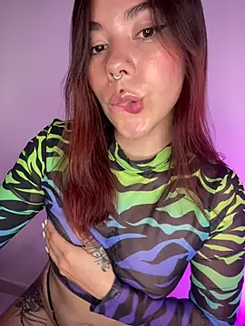 Snapshot of luccianagreyy chatting on February 2025 08:49:01 PM luccianagreyy online show from February 2025 08:49:01 PM