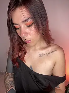 Snapshot of luccianagreyy chatting on February 2025 10:41:01 PM luccianagreyy online show from February 2025 10:41:01 PM