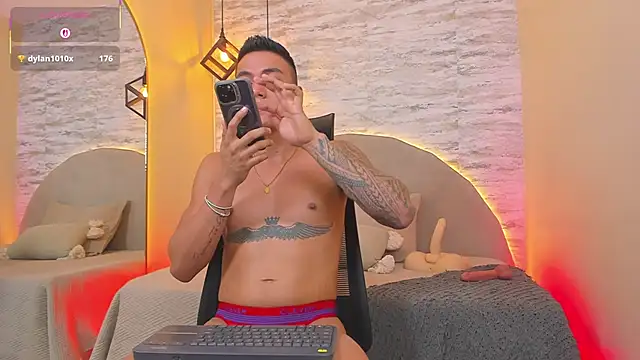 Snapshot of Aron_Bolt chatting on February 2026 12:35:01 PM Aron Bolt online show from February 2026 12:35:01 PM