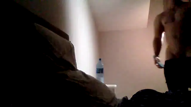 Snapshot of parkerxmuscle chatting on December 2024 06:21:01 AM parkerxmuscle online show from December 2024 06:21:01 AM