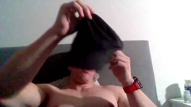 Snapshot of parkerxmuscle chatting on January 2025 03:58:01 PM parkerxmuscle online show from January 2025 03:58:01 PM