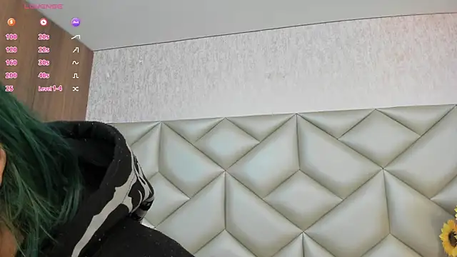 Im gaia online show from November 2025 12:30:01 PM