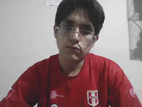 Snapshot of HardDick2 chatting on June 2026 05:12:01 AM HardDick2 online show from June 2026 05:12:01 AM