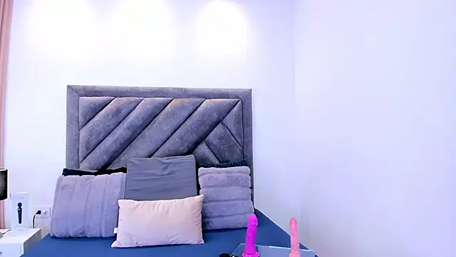 ValeryPettry 1 online show from February 2025 12:52:02 AM