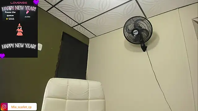 Snapshot of Mia_scarlet69 chatting on February 2026 12:32:02 PM Mia scarlet69 online show from February 2026 12:32:02 PM