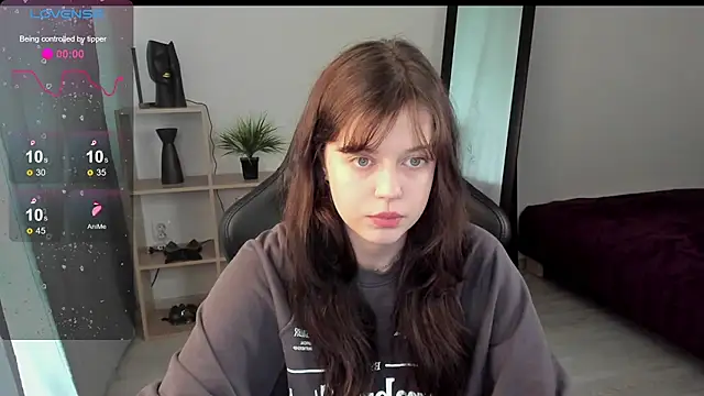 Este Glen online show from March 2025 08:57:01 AM