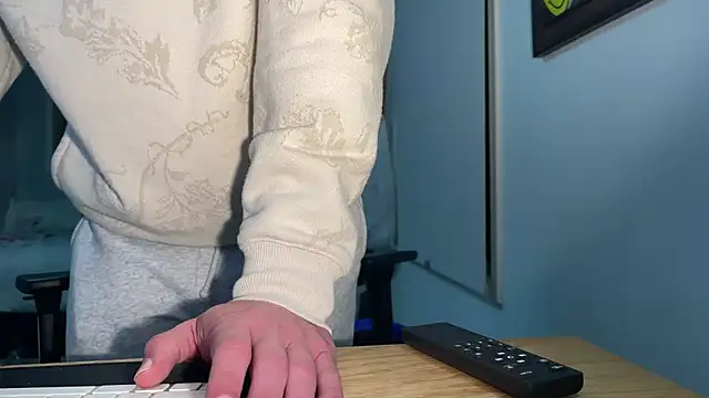 Dylansd online show from December 2024 04:49:02 AM