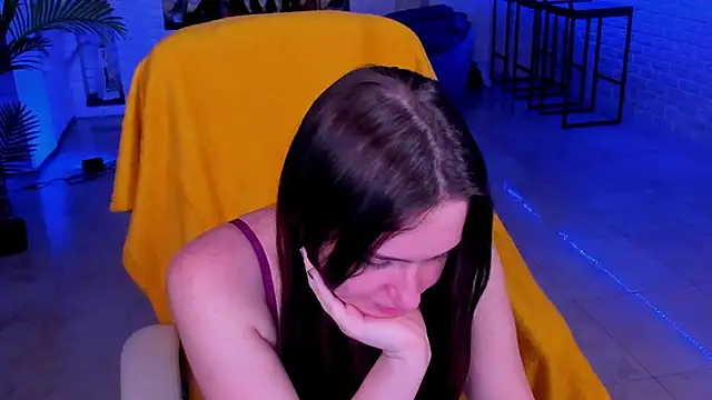 LisaElfy online show from January 2025 07:00:02 PM