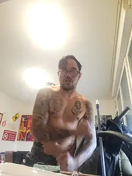 mileflav0r online show from December 2025 10:35:02 AM