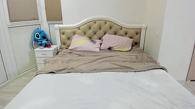 AngellNight4u online show from February 2025 08:32:01 PM